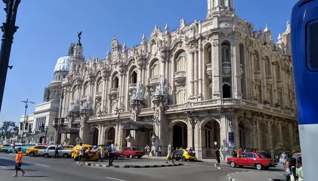 Cuba trip photo; scenery or people clothed