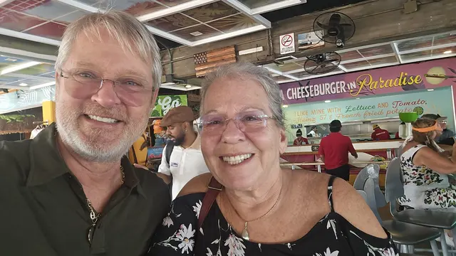 Lunch stop at Cheeseburger in Paradise in Cozumel.
