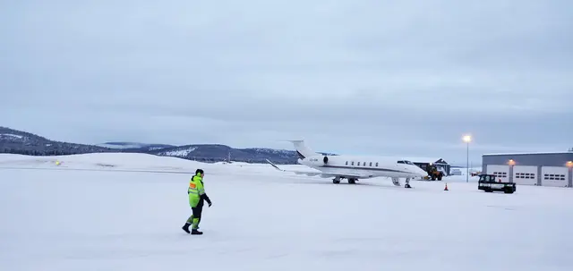 Touching down on a snowy Lapland airstrip