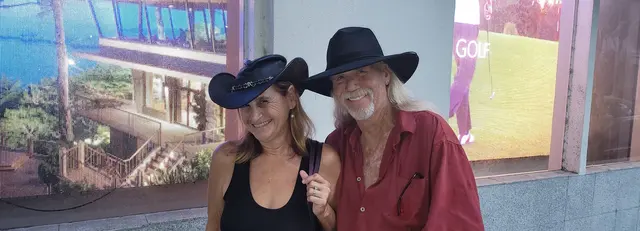 Cowboy hats and evening vibes on the first night