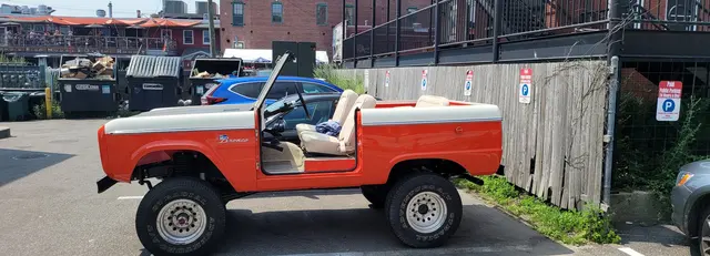 A classic vintage Bronco spotted along the way