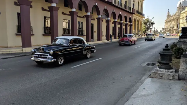 Cuba trip photo; scenery or people clothed