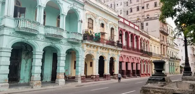 Cuba trip photo; scenery or people clothed